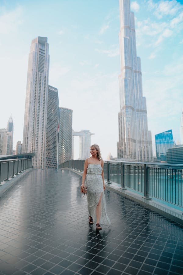 is it safe to travel to dubai as a woman